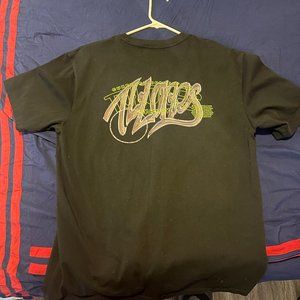 Tulones Graphic Shirt